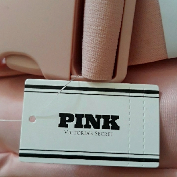 3x*Host Pick*Pink VS cute fanny pack - Picture 7 of 16